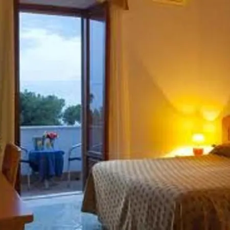 Gregory Hotel 3*